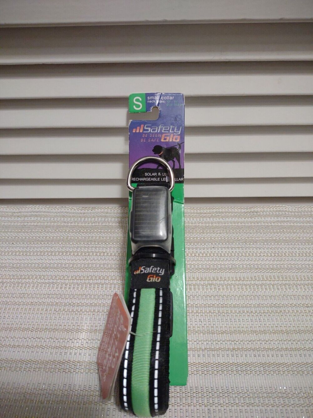 Safety Glo size small 10" - 14" Glow Solar and USB Rechargeable LED Collar NWT